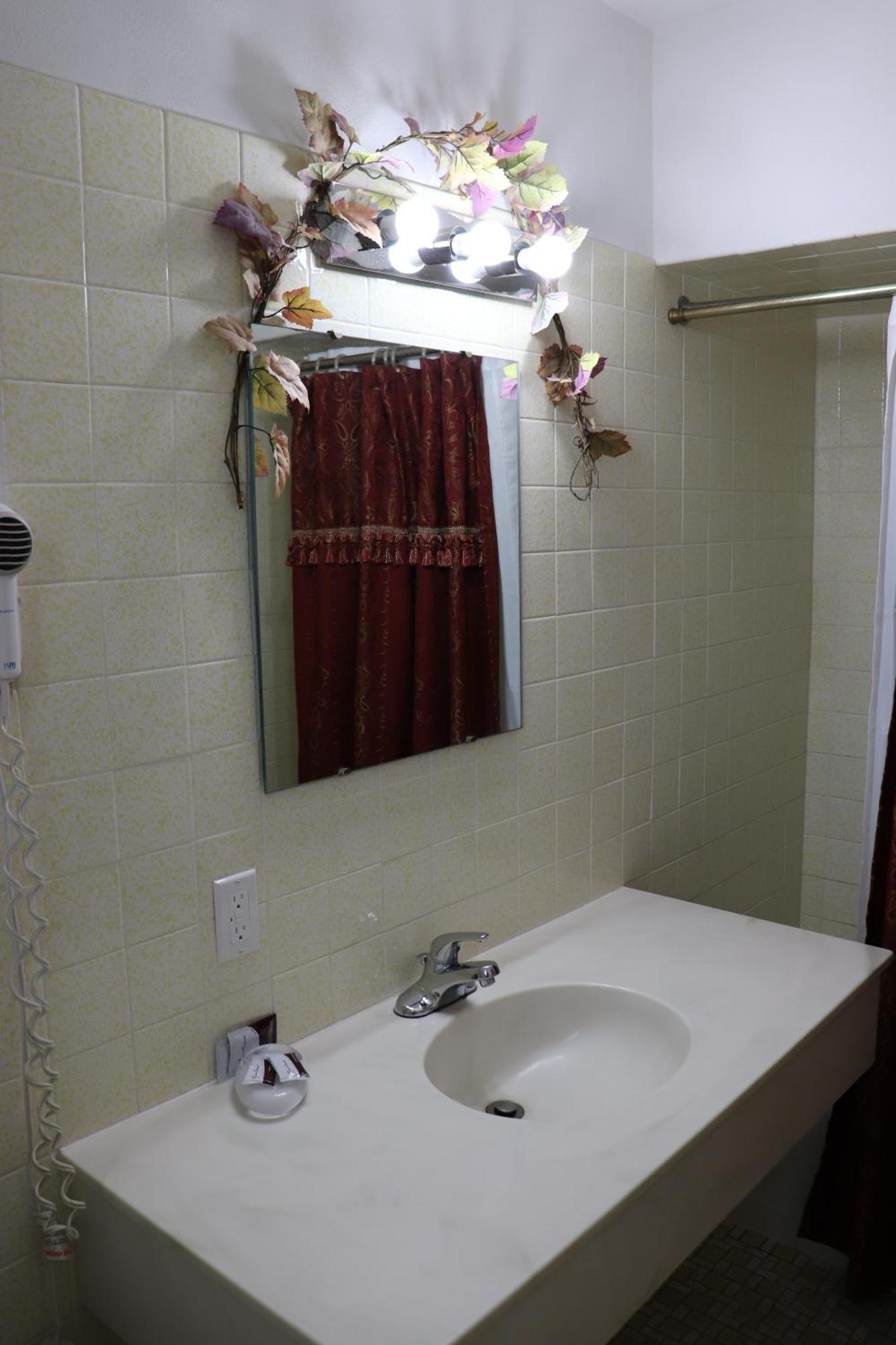 Best Nights Inn - Sparta Ngoại thất bức ảnh
